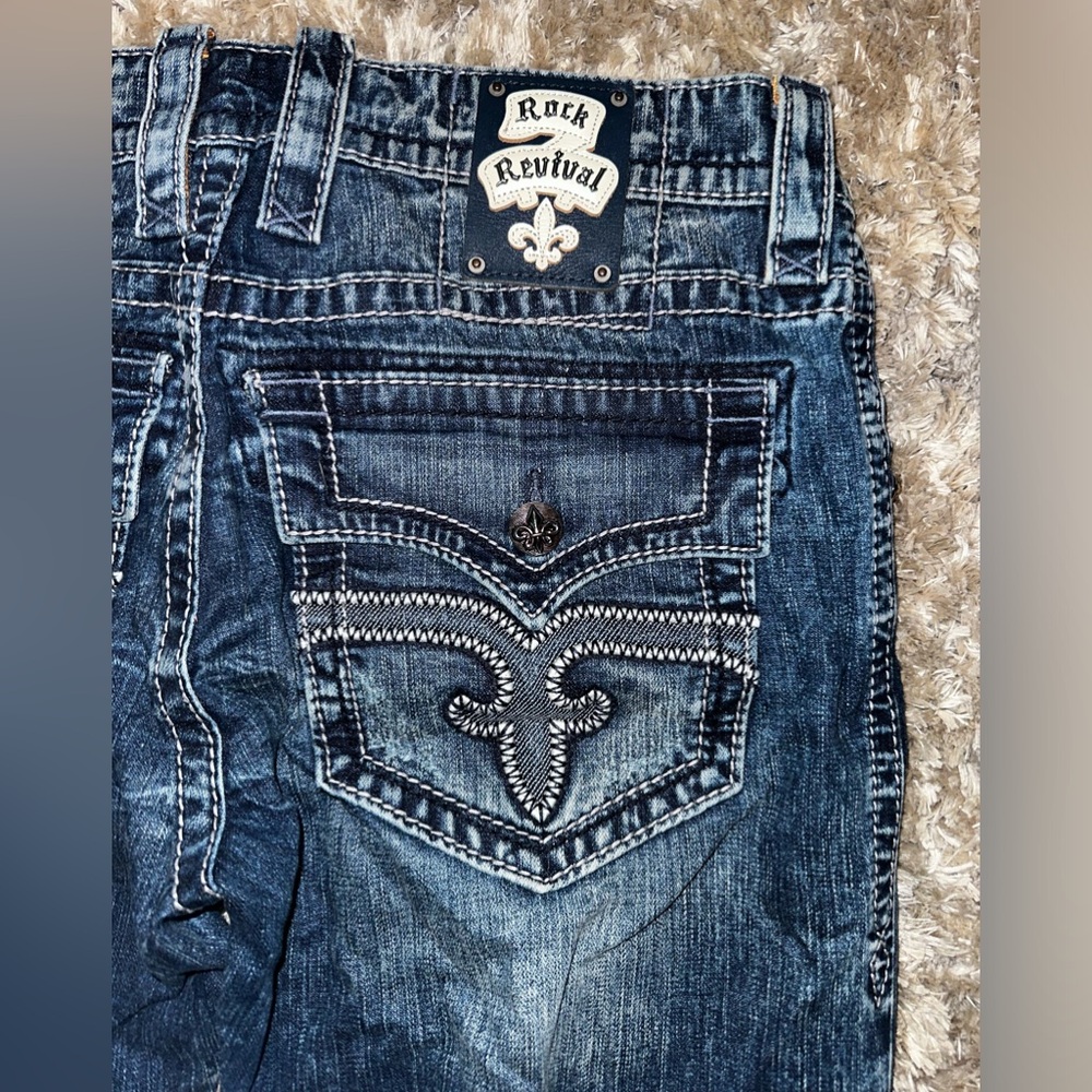 Men’s Rock Revival Straight Leg jeans